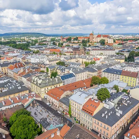 Kazimierz - Location, Vistula River Neaby - By Rentujemy